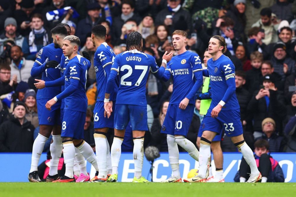 为什么球员在打击时戴护手不仅防骨折更为了增加握球棒的舒适度