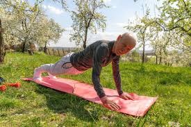 博弈策略：博彩中“时间成本”的隐形损耗。（博弈策略视角下的博彩：时间成本的隐性损耗）